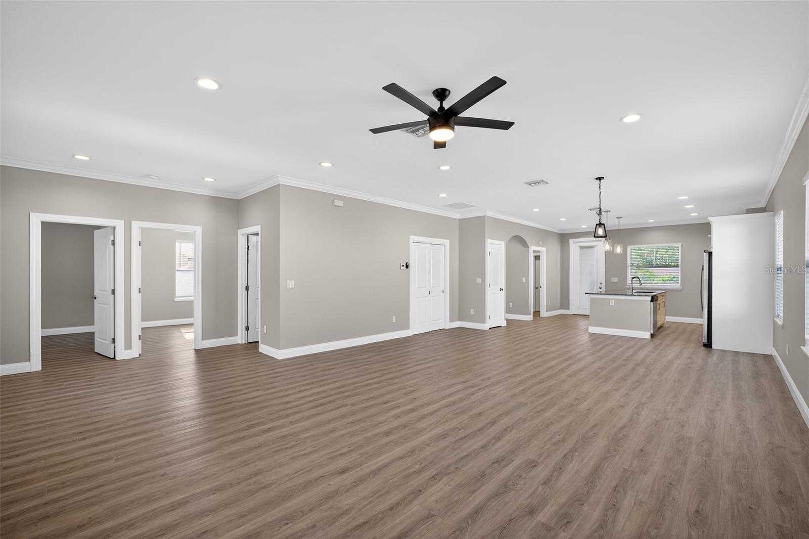 7977 49TH AVE N, ST PETERSBURG, FL — photo 8
