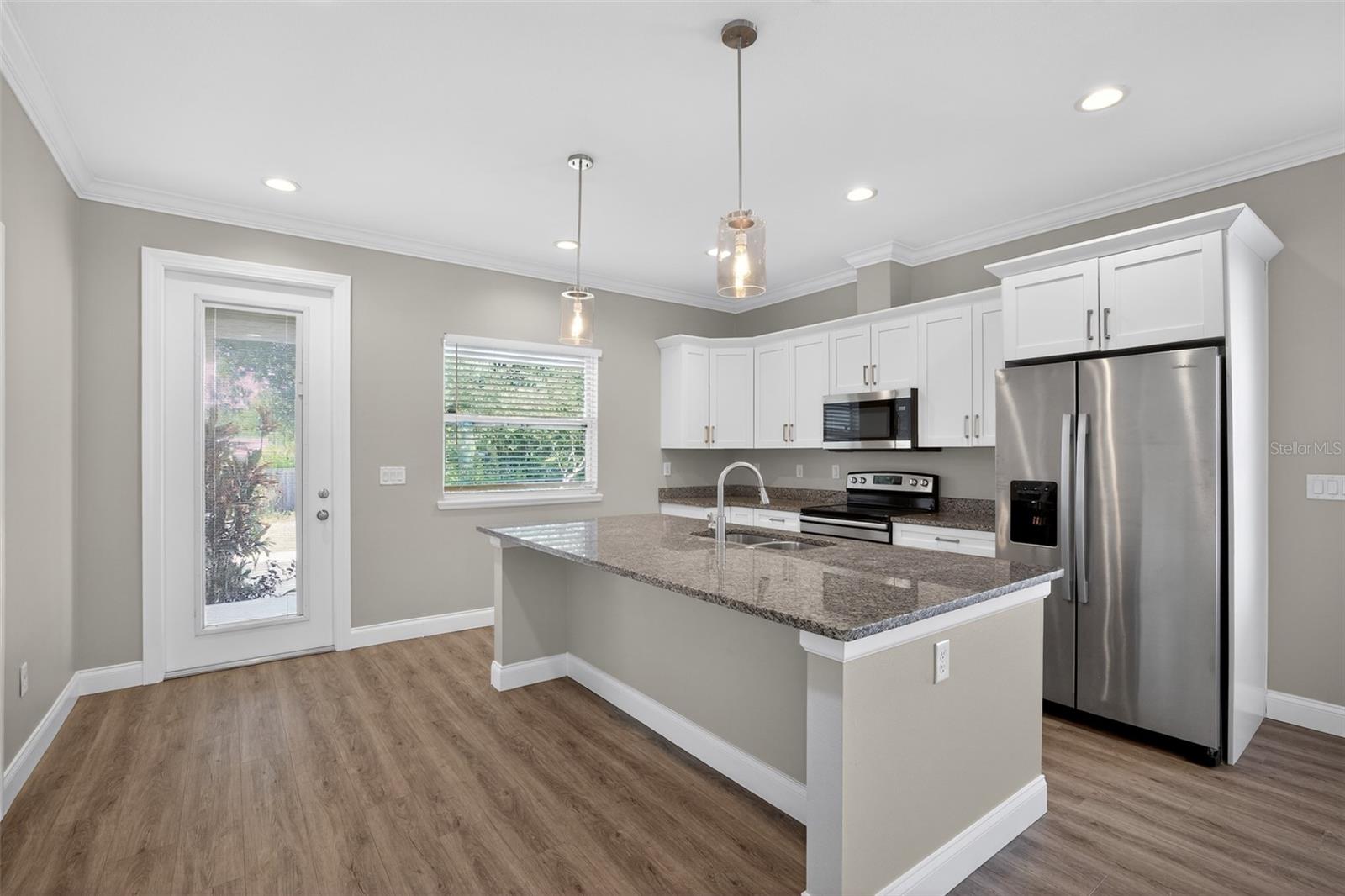 7977 49TH AVE N, ST PETERSBURG, FL — photo 11