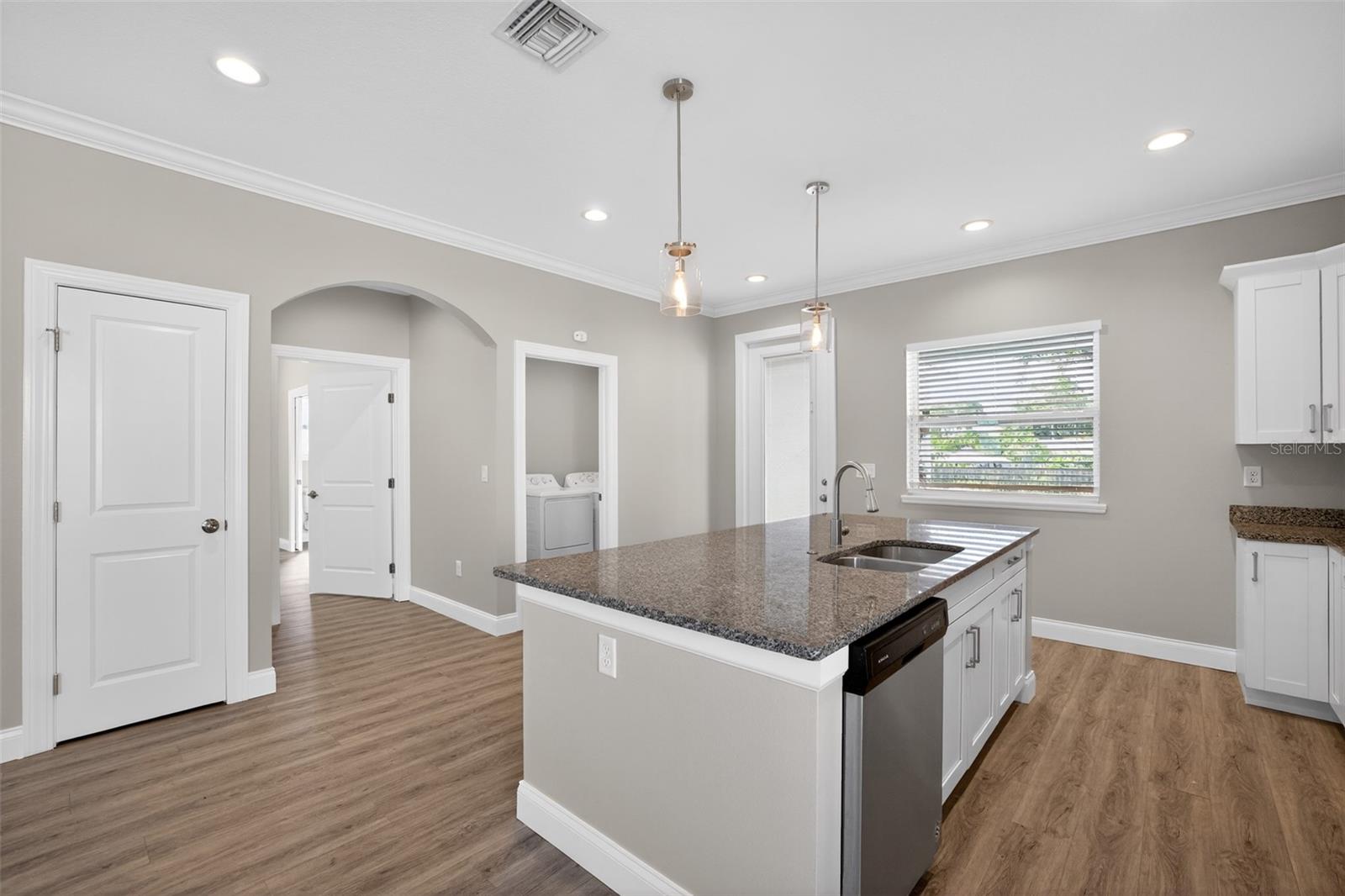 7977 49TH AVE N, ST PETERSBURG, FL — photo 12
