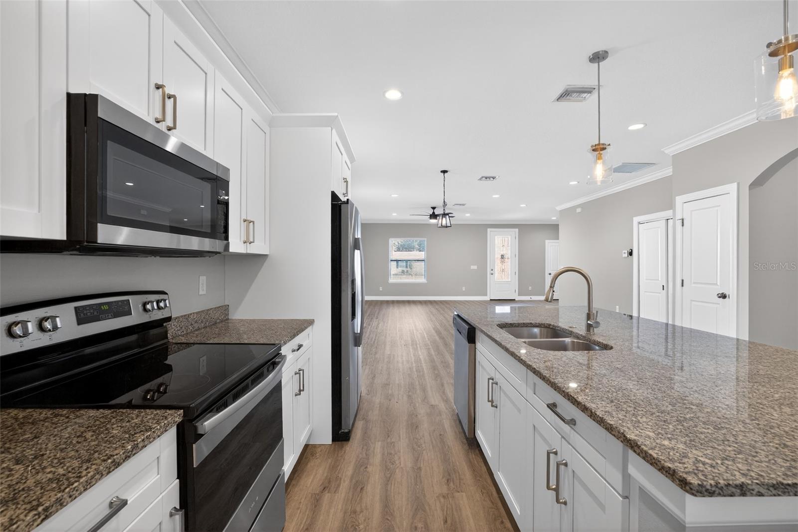 7977 49TH AVE N, ST PETERSBURG, FL — photo 13