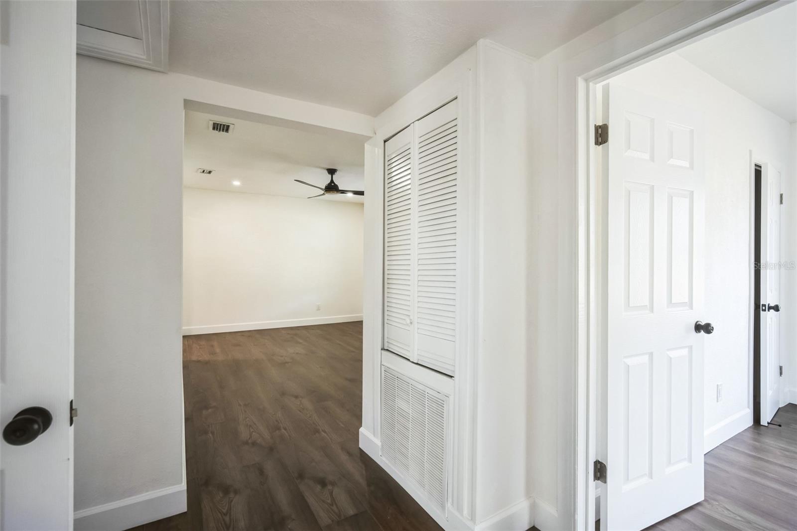 3710 W GRIFLOW ST, TAMPA, FL — photo 24