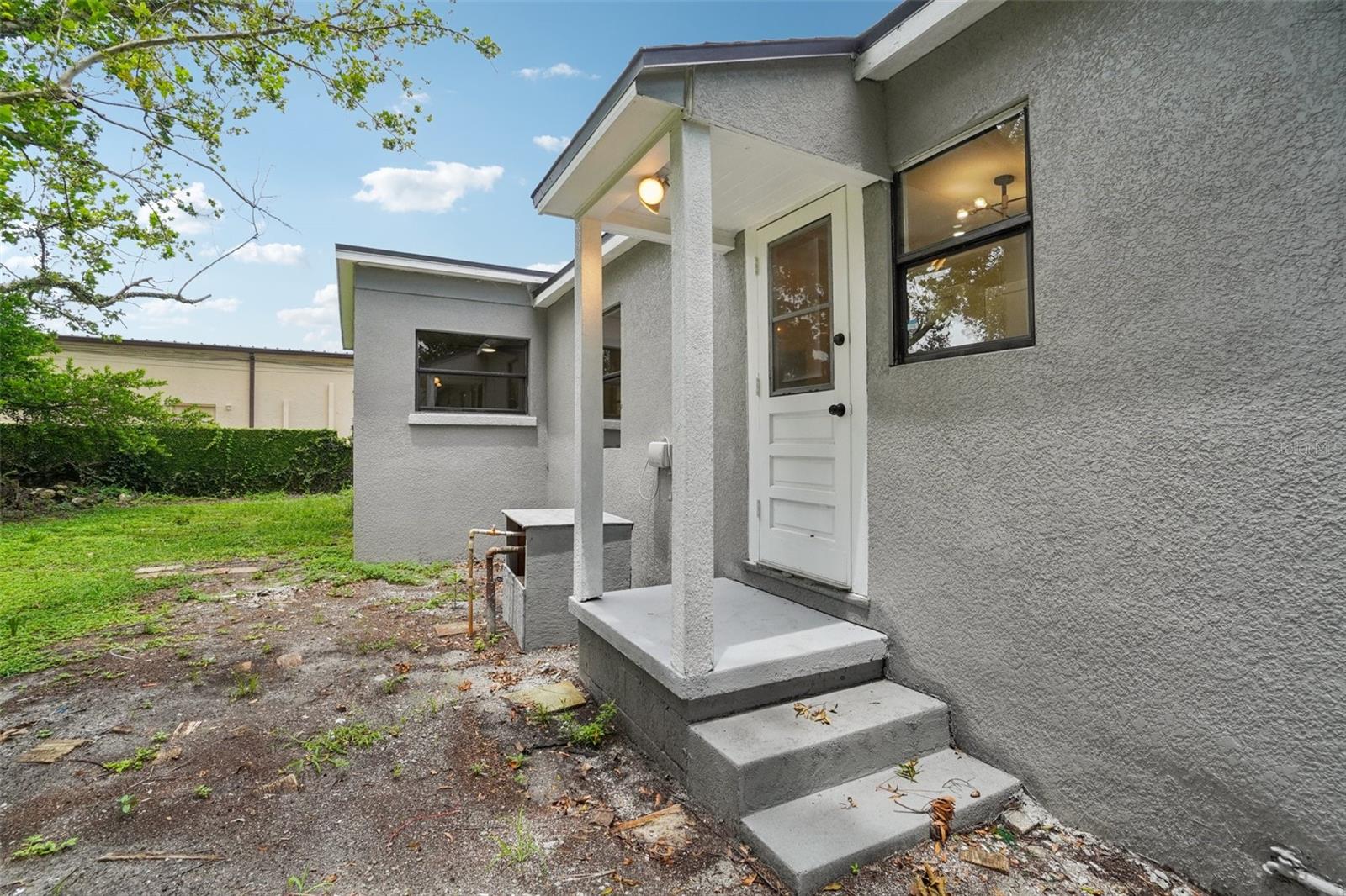 3710 W GRIFLOW ST, TAMPA, FL — photo 35