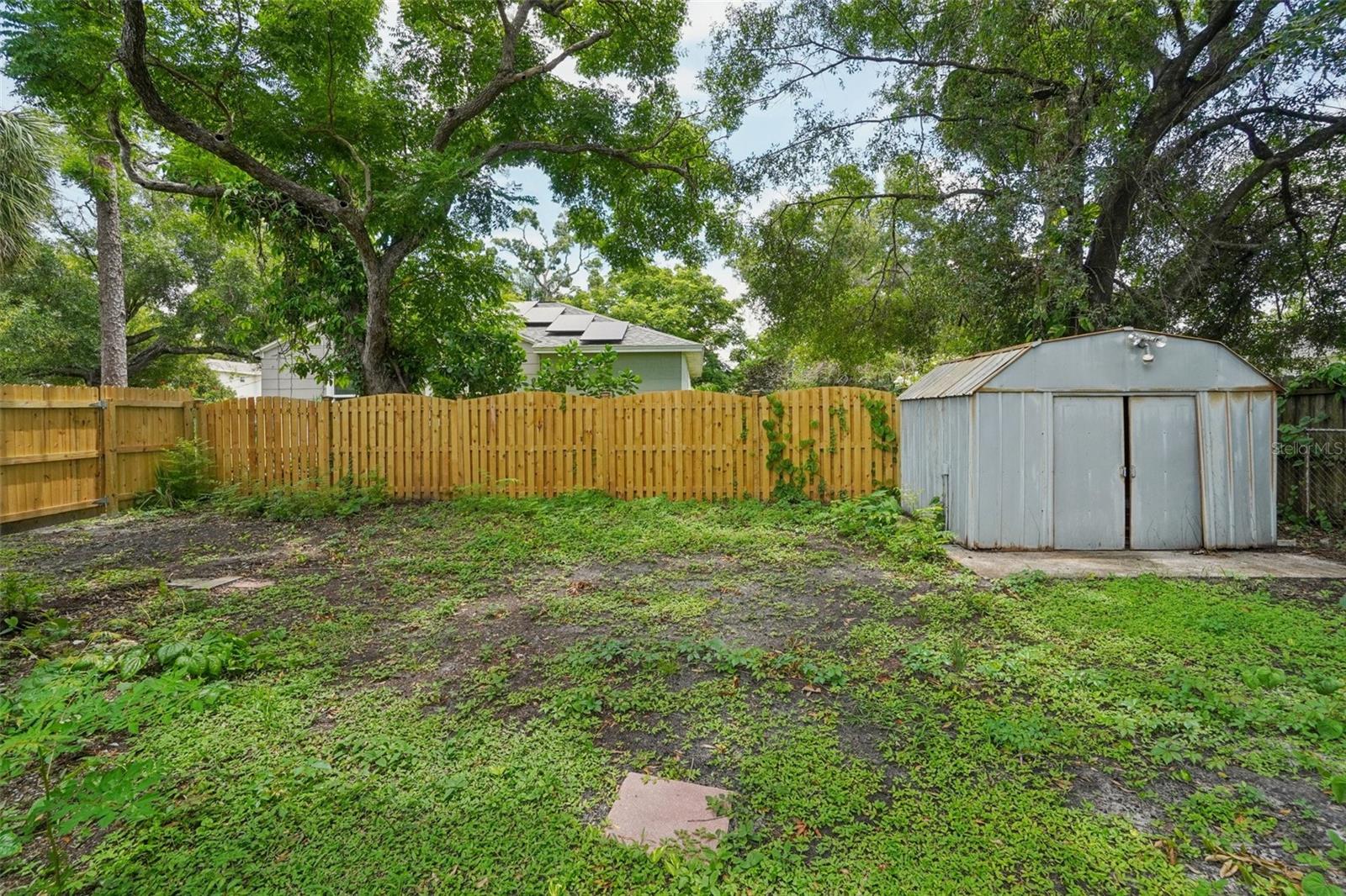3710 W GRIFLOW ST, TAMPA, FL — photo 37