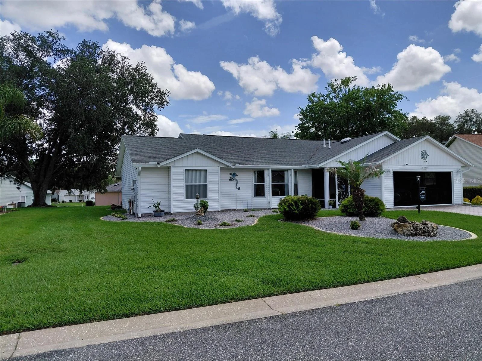 26010 NEWCOMBE CIR, LEESBURG, FL — photo 1