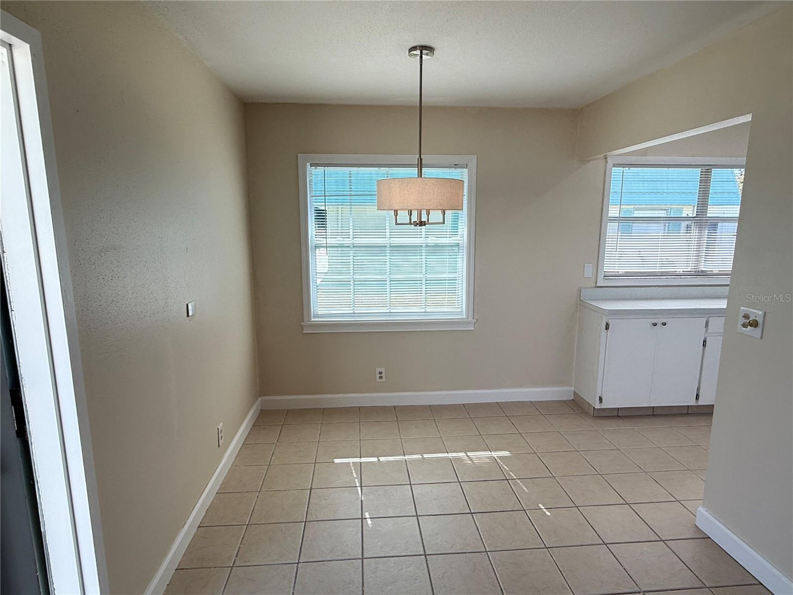 101 CAMBRIDGE TRL #212, SUN CITY CENTER, FL — photo 8