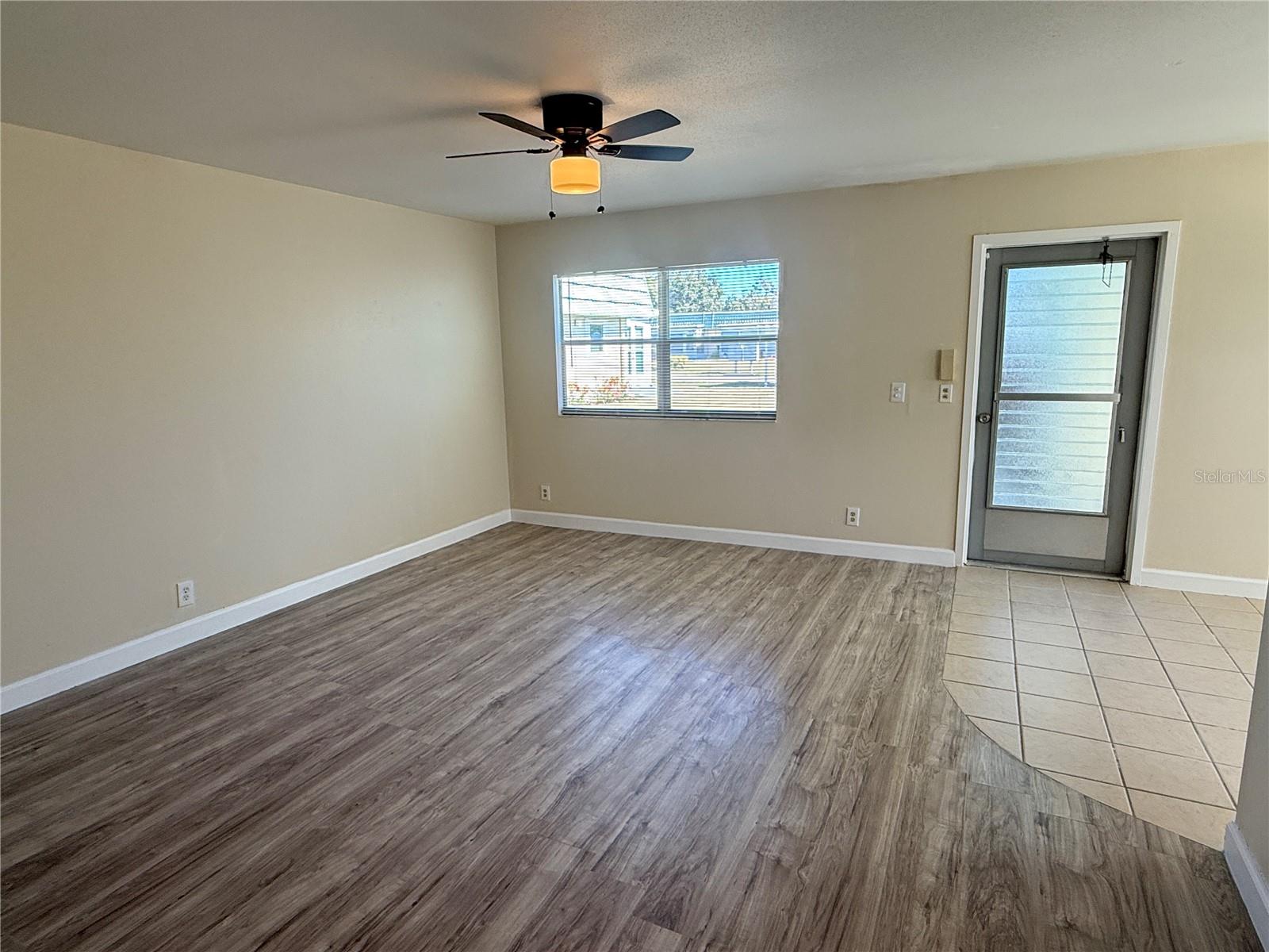 101 CAMBRIDGE TRL #212, SUN CITY CENTER, FL — photo 10