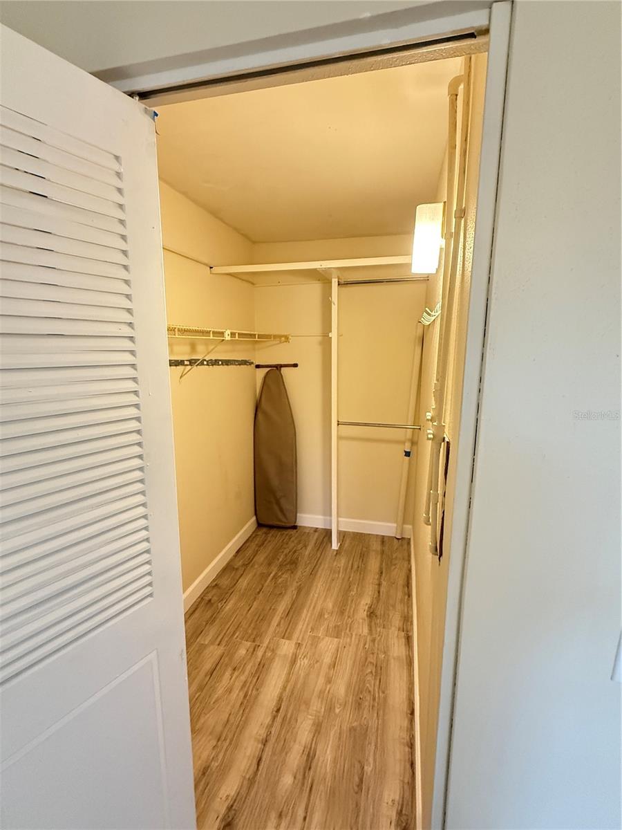 101 CAMBRIDGE TRL #212, SUN CITY CENTER, FL — photo 18