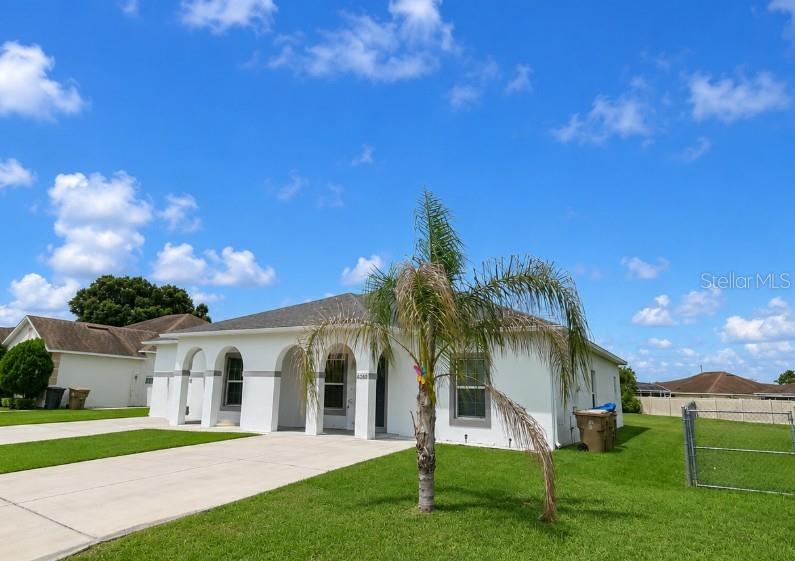 828 ABBEVILLE CT, KISSIMMEE, FL — photo 2