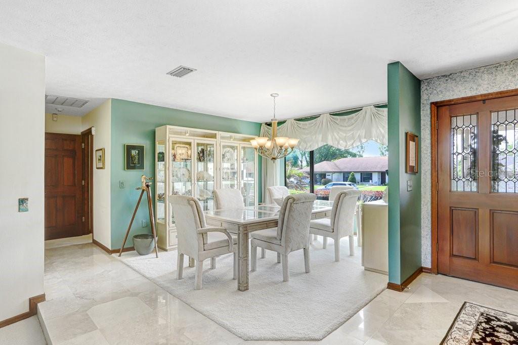 2809 FAIRWAY VIEW DR, VALRICO, FL — photo 9