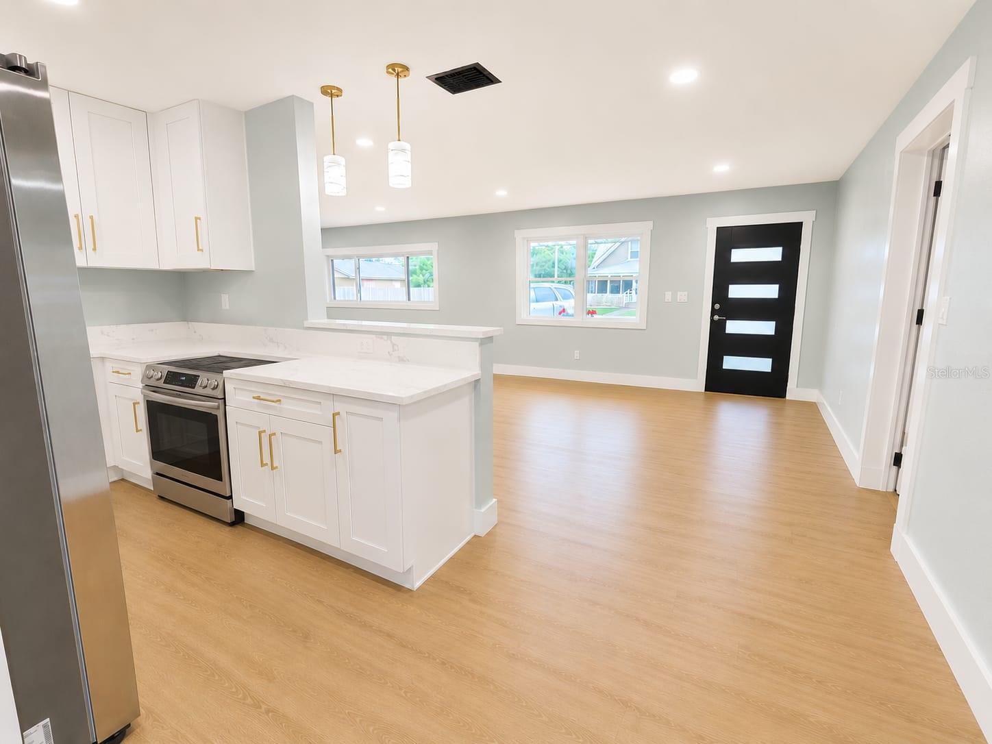 7001 59TH ST N, PINELLAS PARK, FL — photo 5
