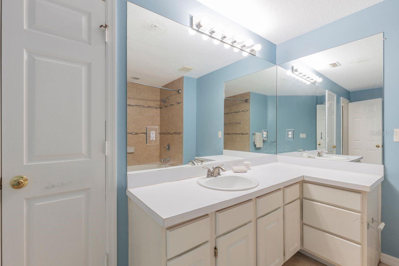 3205 BAY CLUB CIR #3205, TAMPA, FL — photo 33
