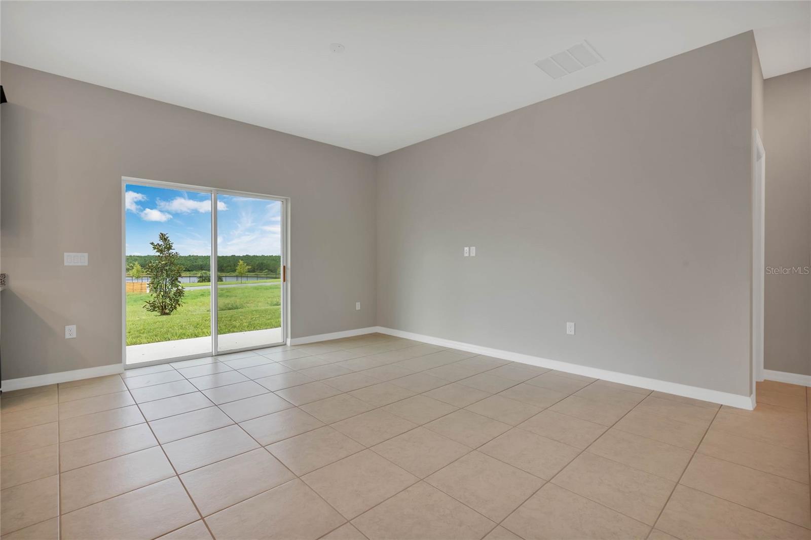 717 CROWN ROSE DR, EAGLE LAKE, FL — photo 9