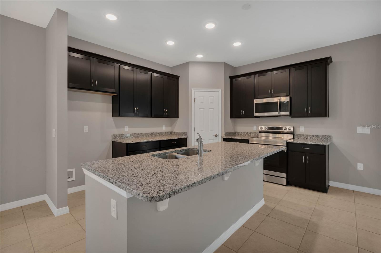 717 CROWN ROSE DR, EAGLE LAKE, FL — photo 14