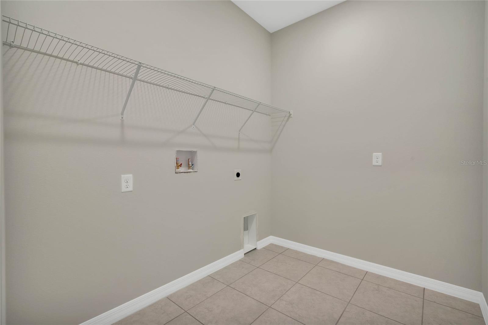717 CROWN ROSE DR, EAGLE LAKE, FL — photo 31