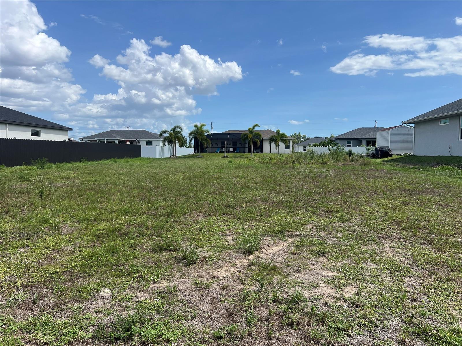 406 JACARANDA PKWY E, CAPE CORAL, FL — photo 2