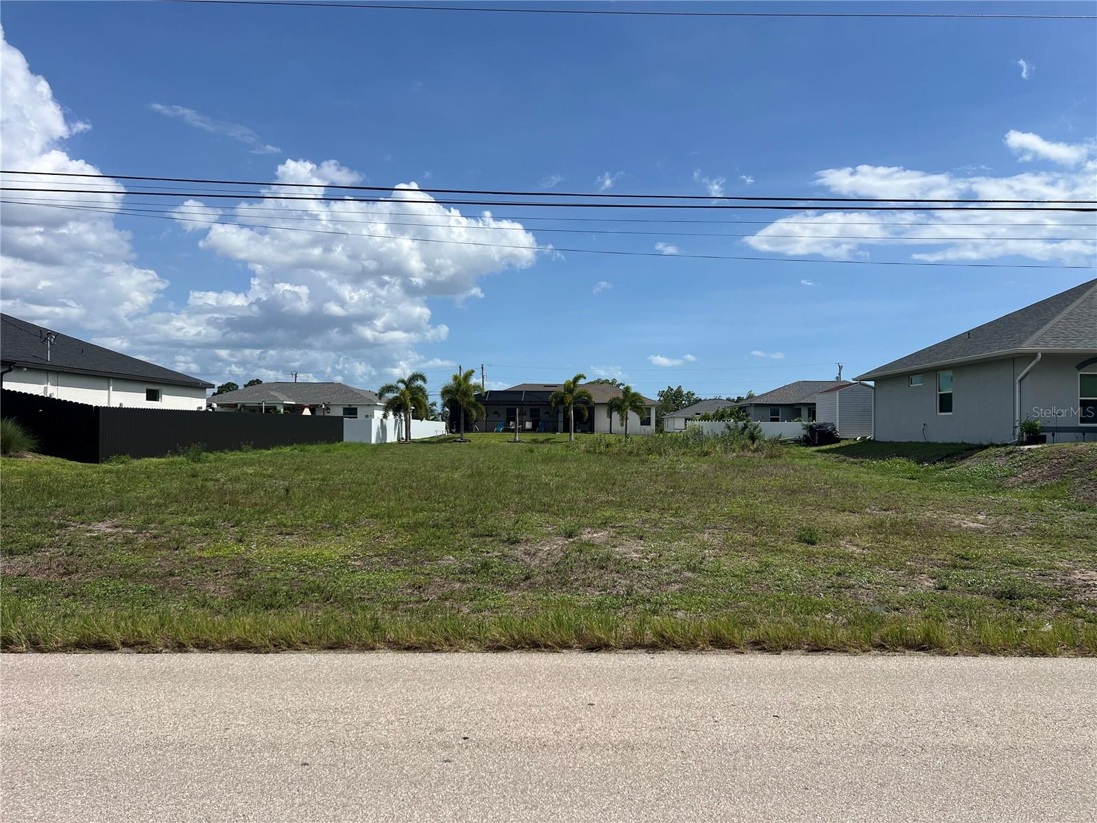 406 JACARANDA PKWY E, CAPE CORAL, FL — photo 3