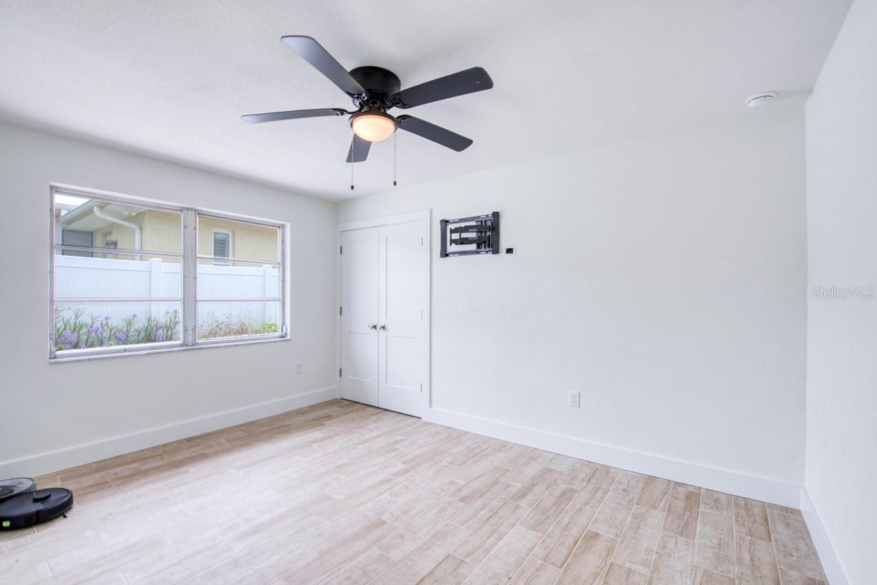 12125 6TH ST E, TREASURE ISLAND, FL — photo 34