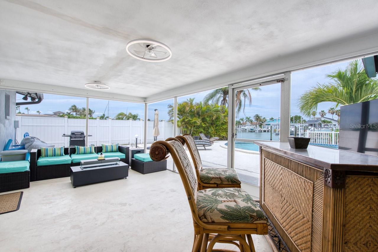 12125 6TH ST E, TREASURE ISLAND, FL — photo 37
