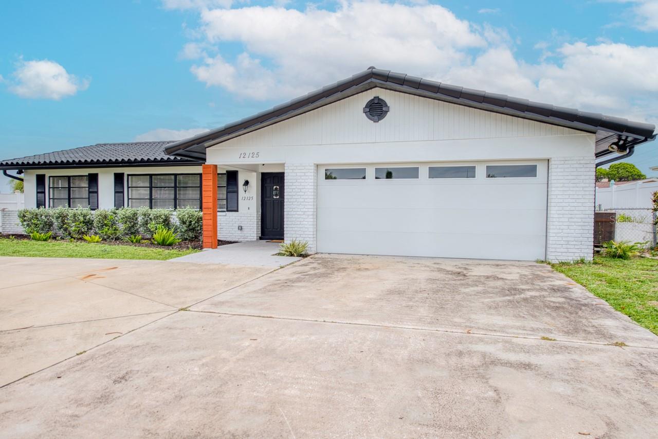 12125 6TH ST E, TREASURE ISLAND, FL — photo 47