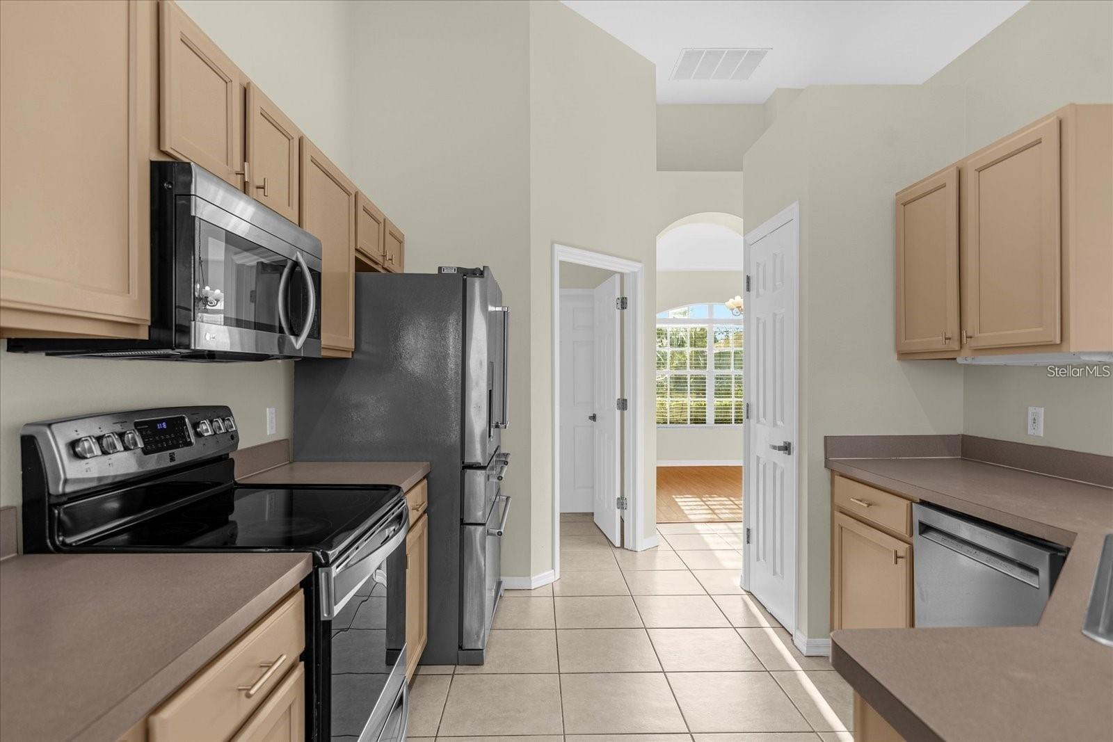 13131 LUXBURY LOOP, ORLANDO, FL — photo 5