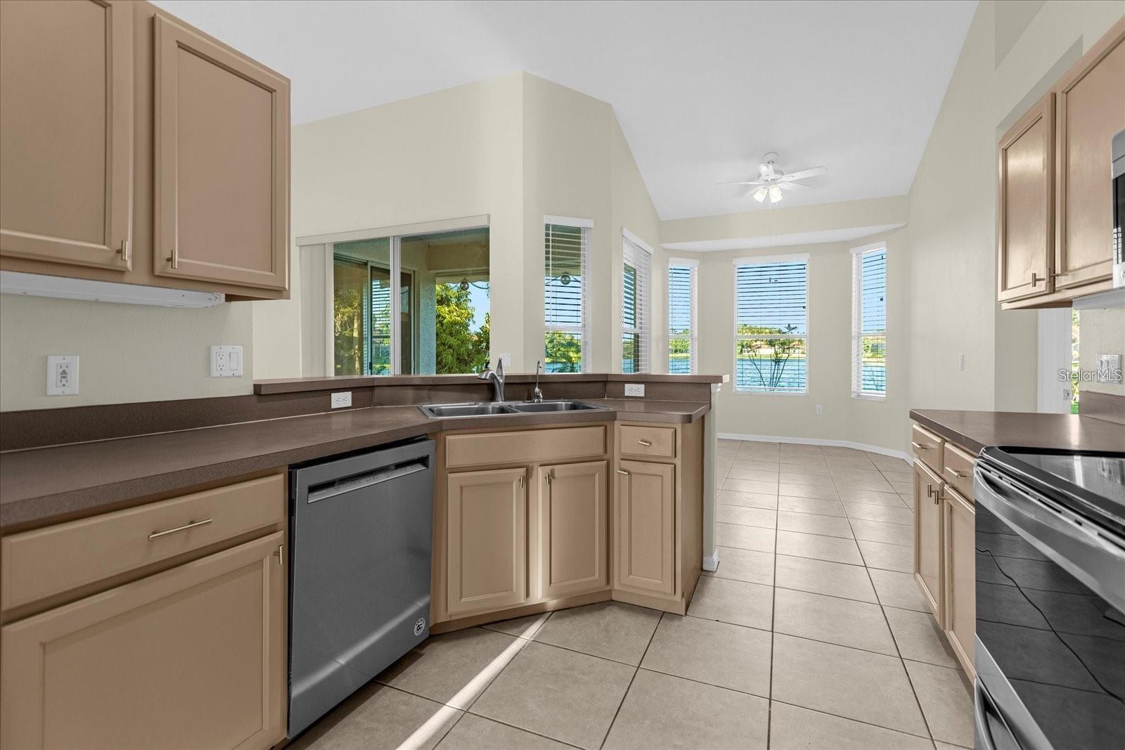 13131 LUXBURY LOOP, ORLANDO, FL — photo 7