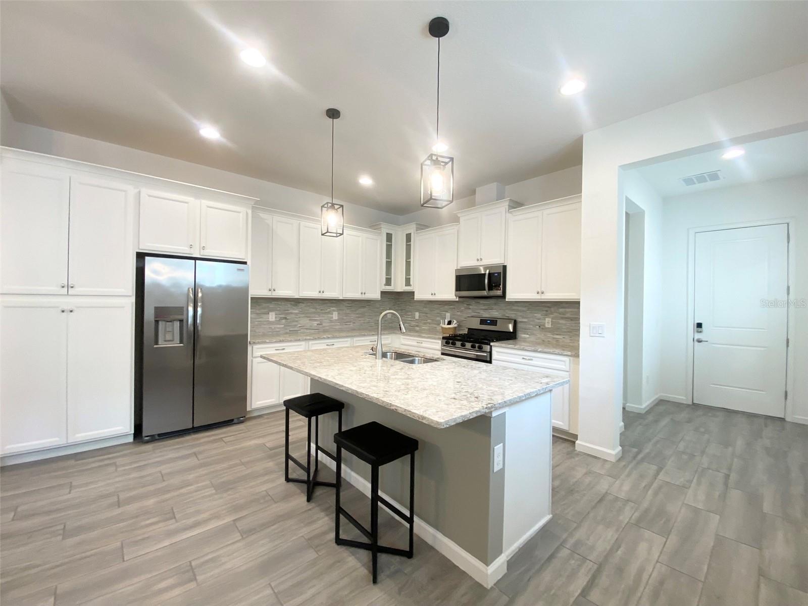 724 WINTERSIDE DR, APOLLO BEACH, FL — photo 9
