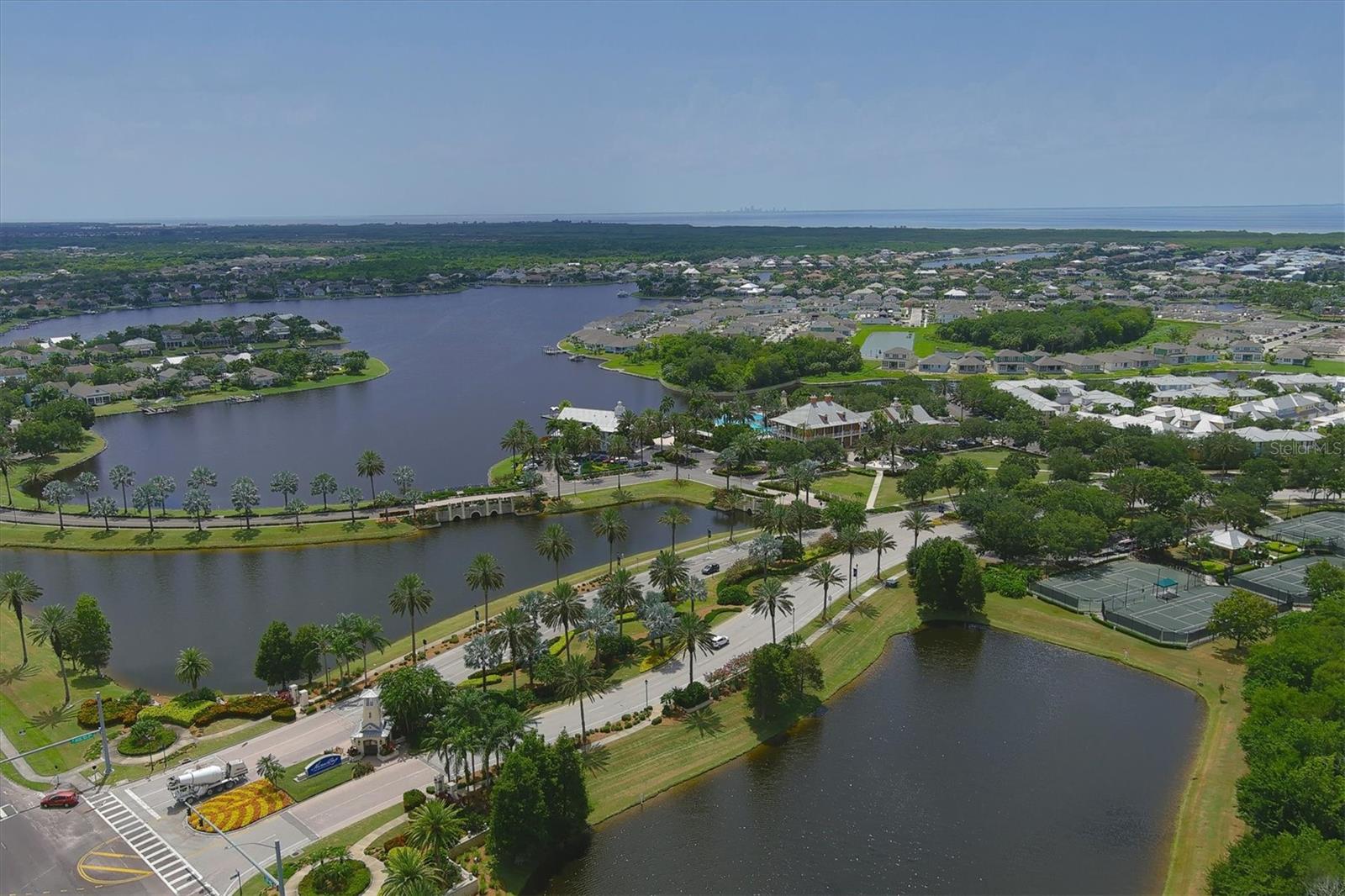 724 WINTERSIDE DR, APOLLO BEACH, FL — photo 42