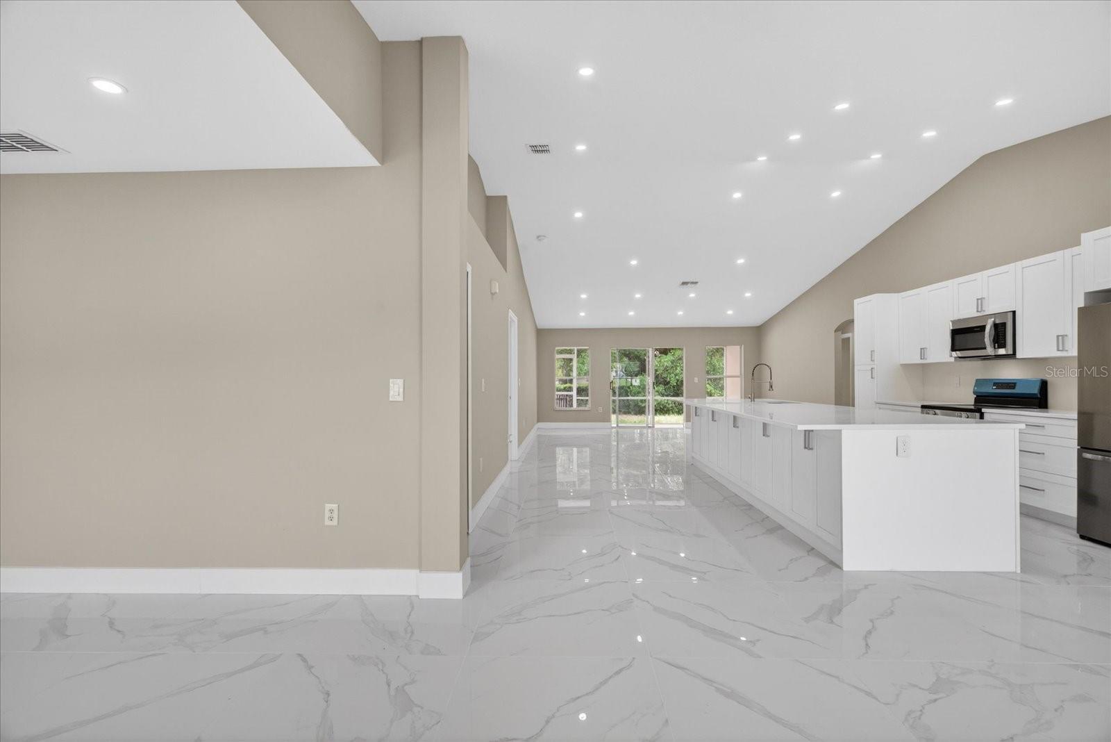 12783 LINDEN DR, SPRING HILL, FL — photo 6