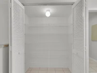 701 GLEN OAKS DR — photo 12