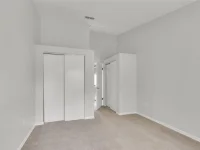 701 GLEN OAKS DR — photo 31