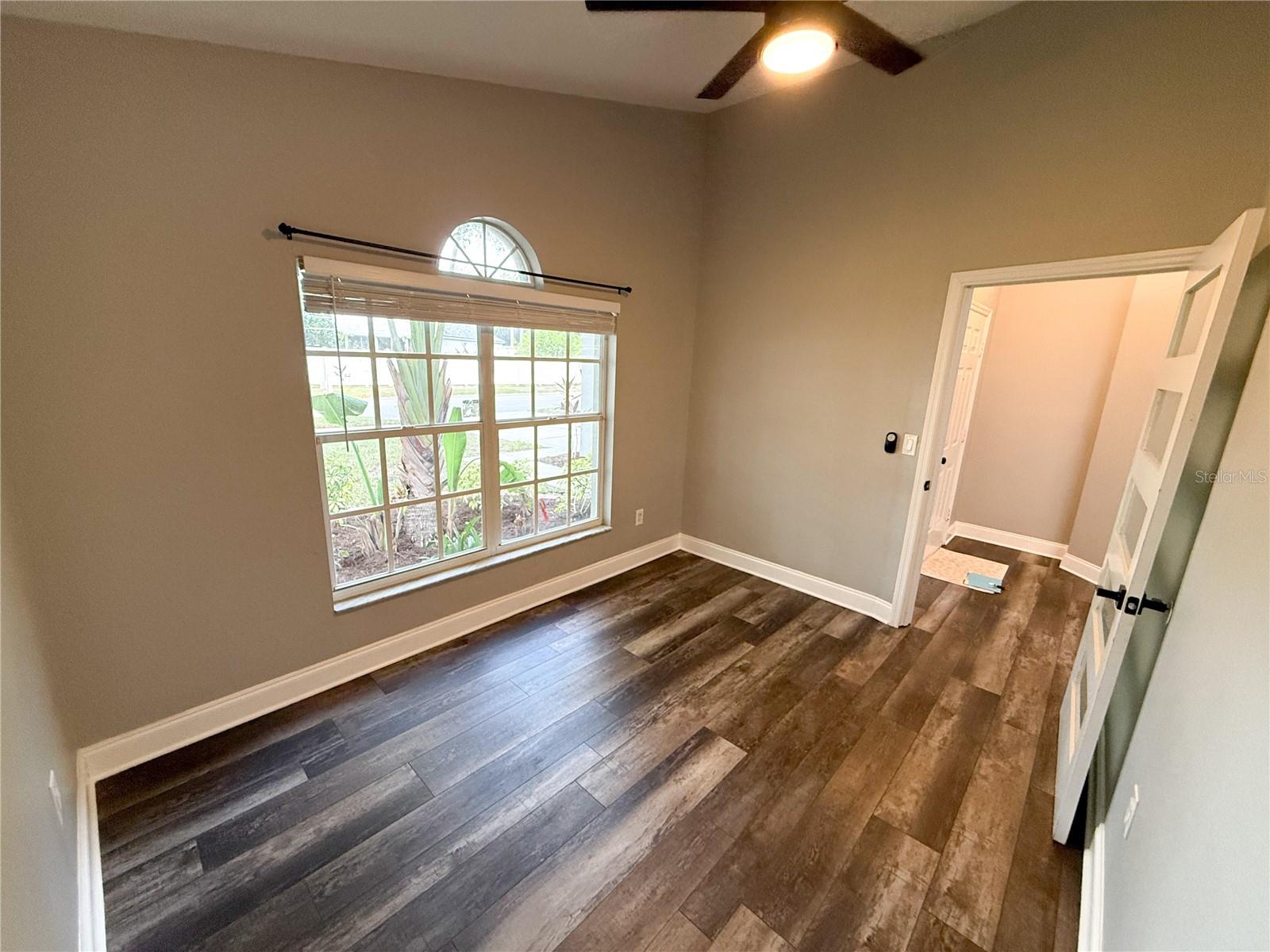8608 FAWN CREEK DR, TAMPA, FL — photo 4