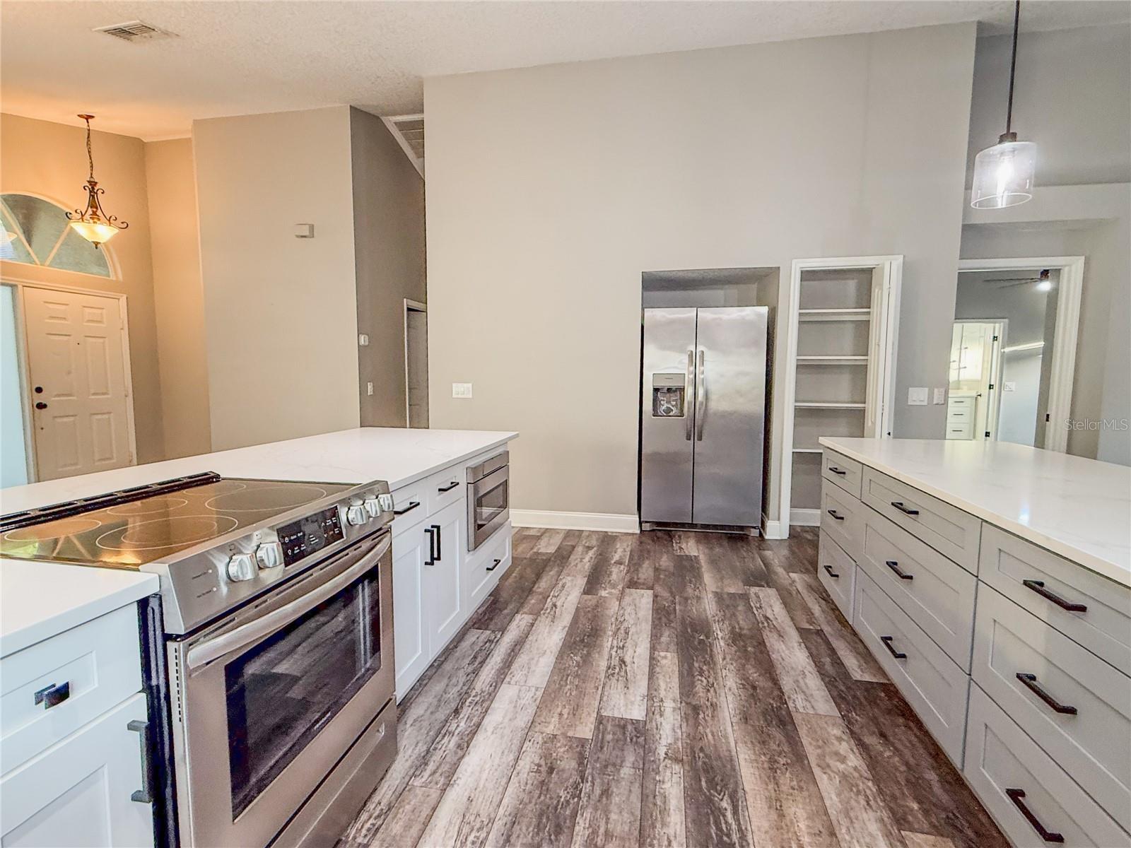 8608 FAWN CREEK DR, TAMPA, FL — photo 11