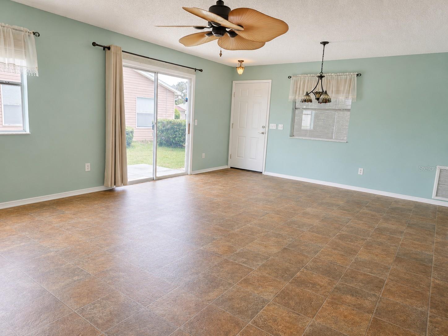481 HILDALGO DR, THE VILLAGES, FL — photo 3