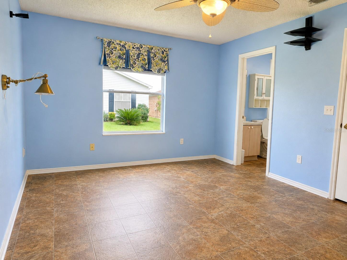 481 HILDALGO DR, THE VILLAGES, FL — photo 6