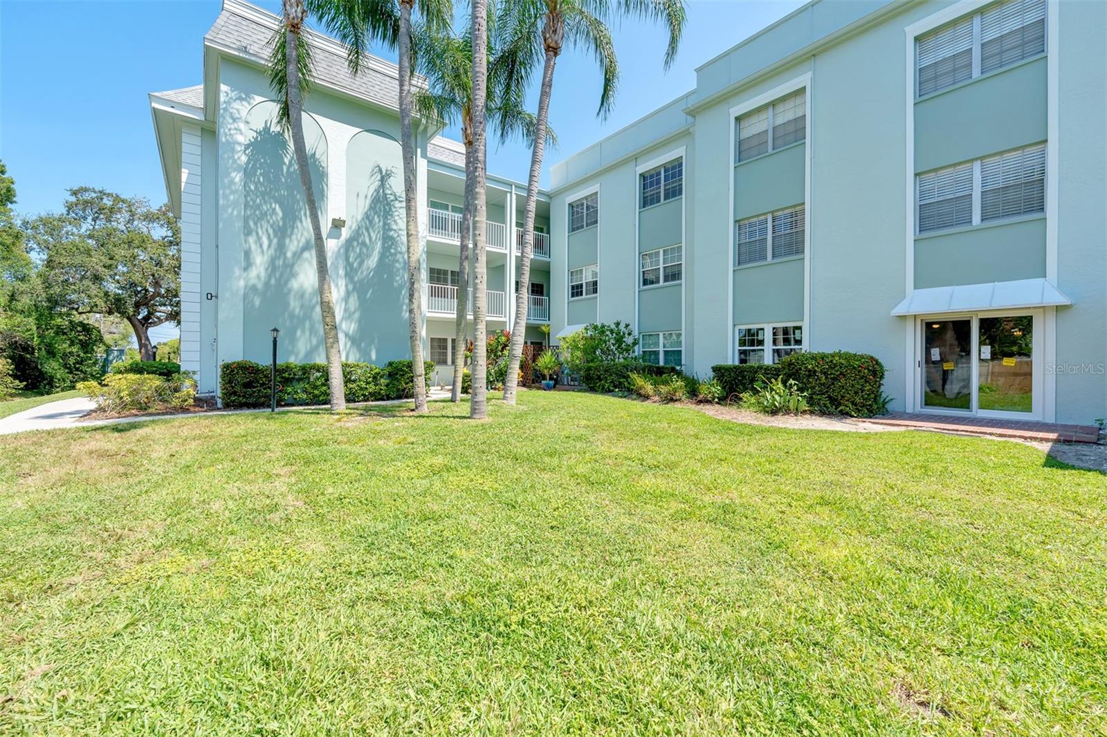 701 POINSETTIA RD #306, BELLEAIR, FL — photo 25