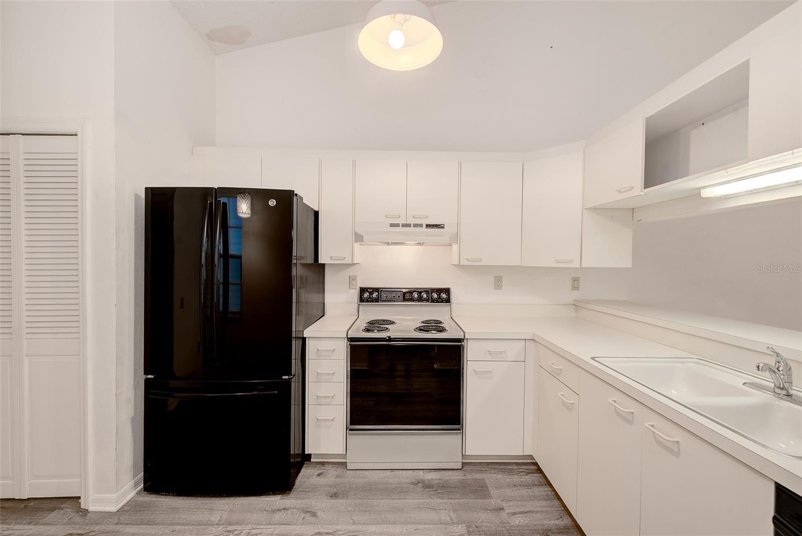 39650 US HIGHWAY 19 N #712, TARPON SPRINGS, FL — photo 11