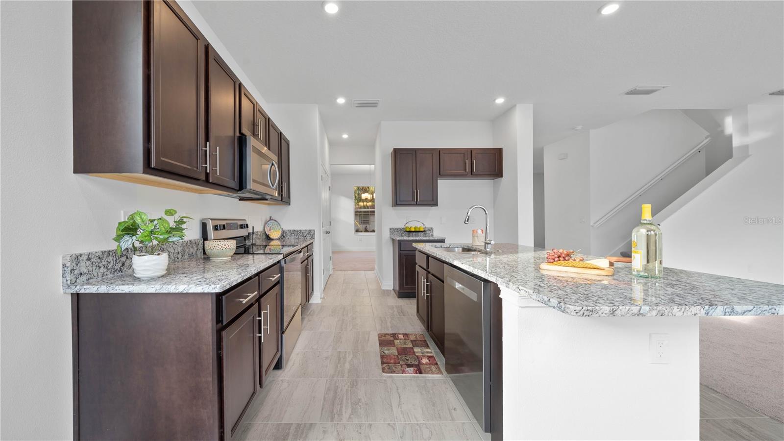 1156 37TH AVE N, ST PETERSBURG, FL — photo 14
