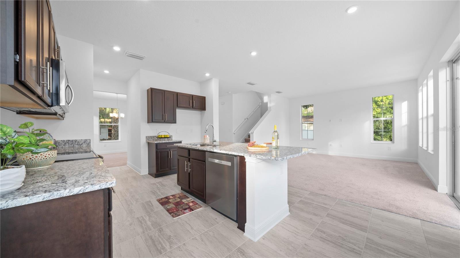1156 37TH AVE N, ST PETERSBURG, FL — photo 15