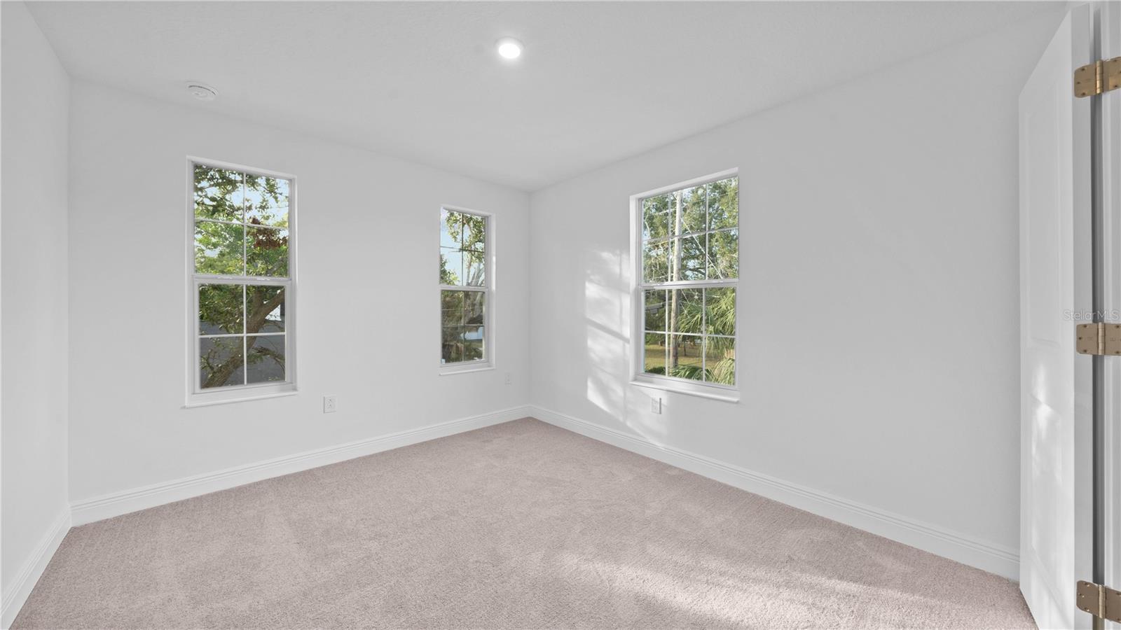 1156 37TH AVE N, ST PETERSBURG, FL — photo 26