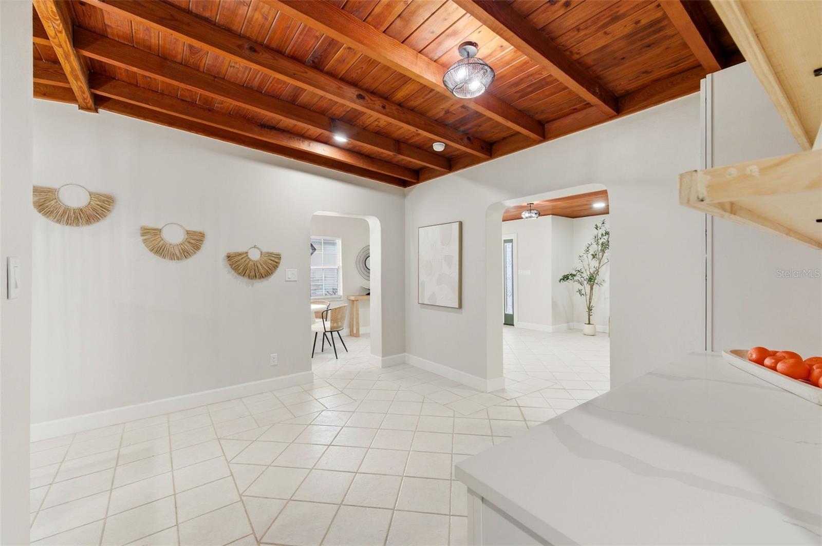 1533 SUFFOLK ST N, ST PETERSBURG, FL — photo 17