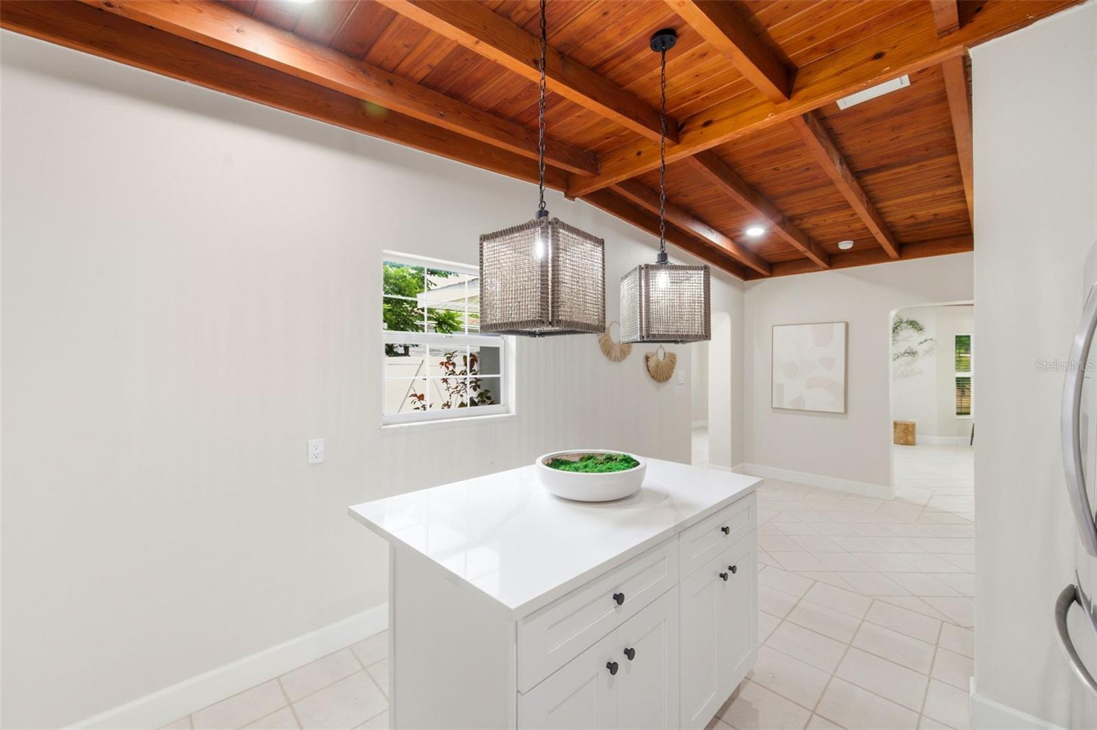1533 SUFFOLK ST N, ST PETERSBURG, FL — photo 23
