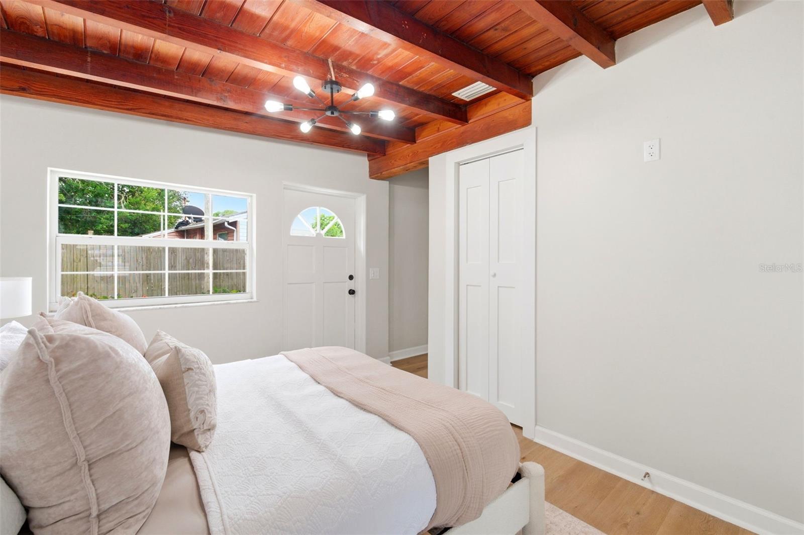 1533 SUFFOLK ST N, ST PETERSBURG, FL — photo 27