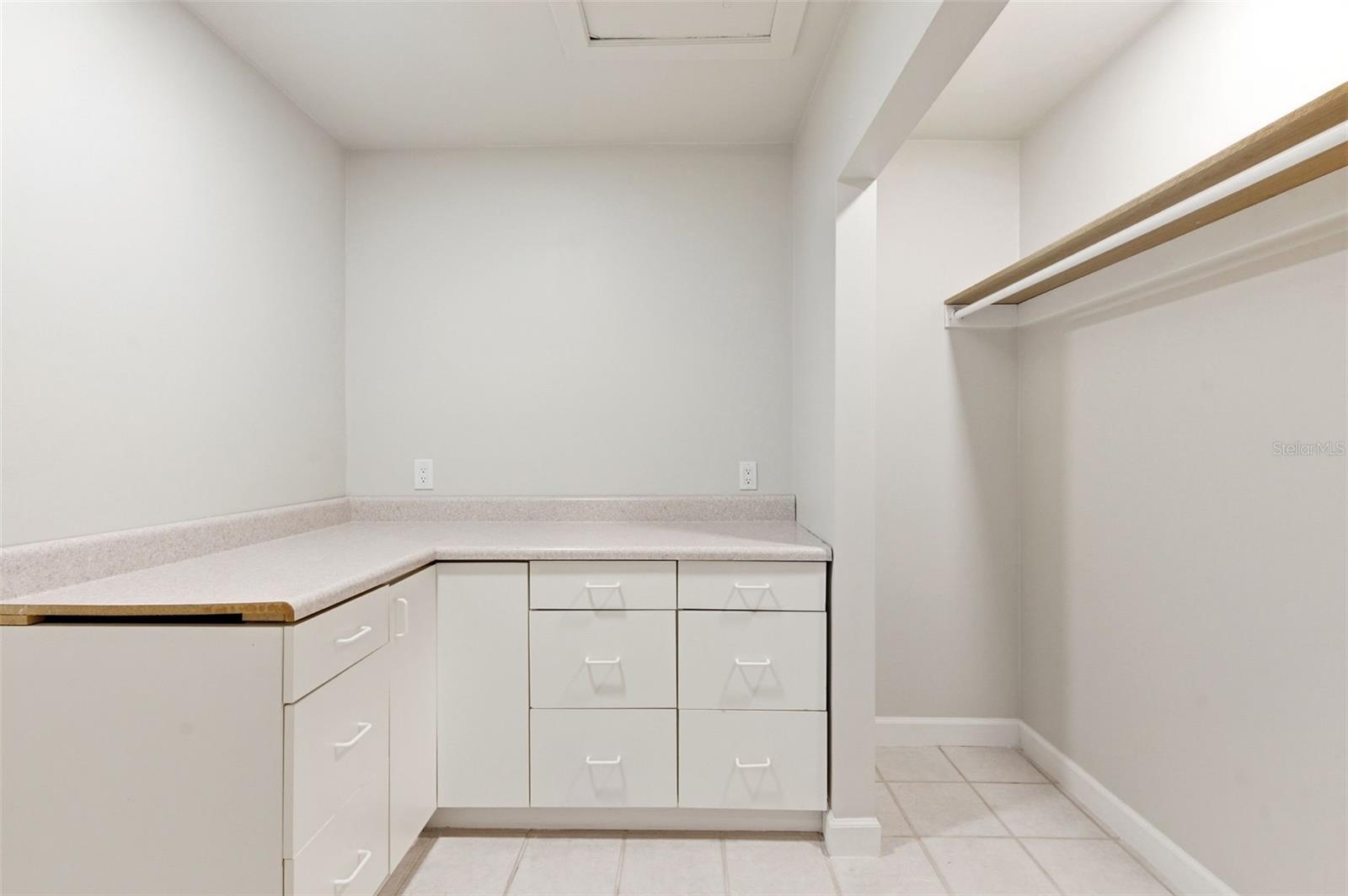 1533 SUFFOLK ST N, ST PETERSBURG, FL — photo 37