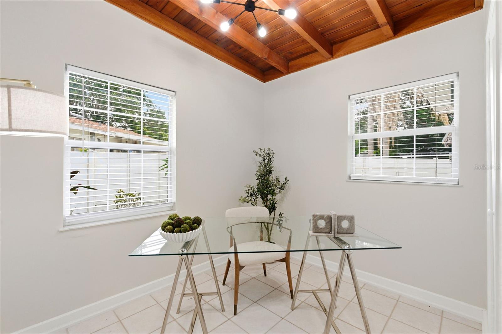 1533 SUFFOLK ST N, ST PETERSBURG, FL — photo 39