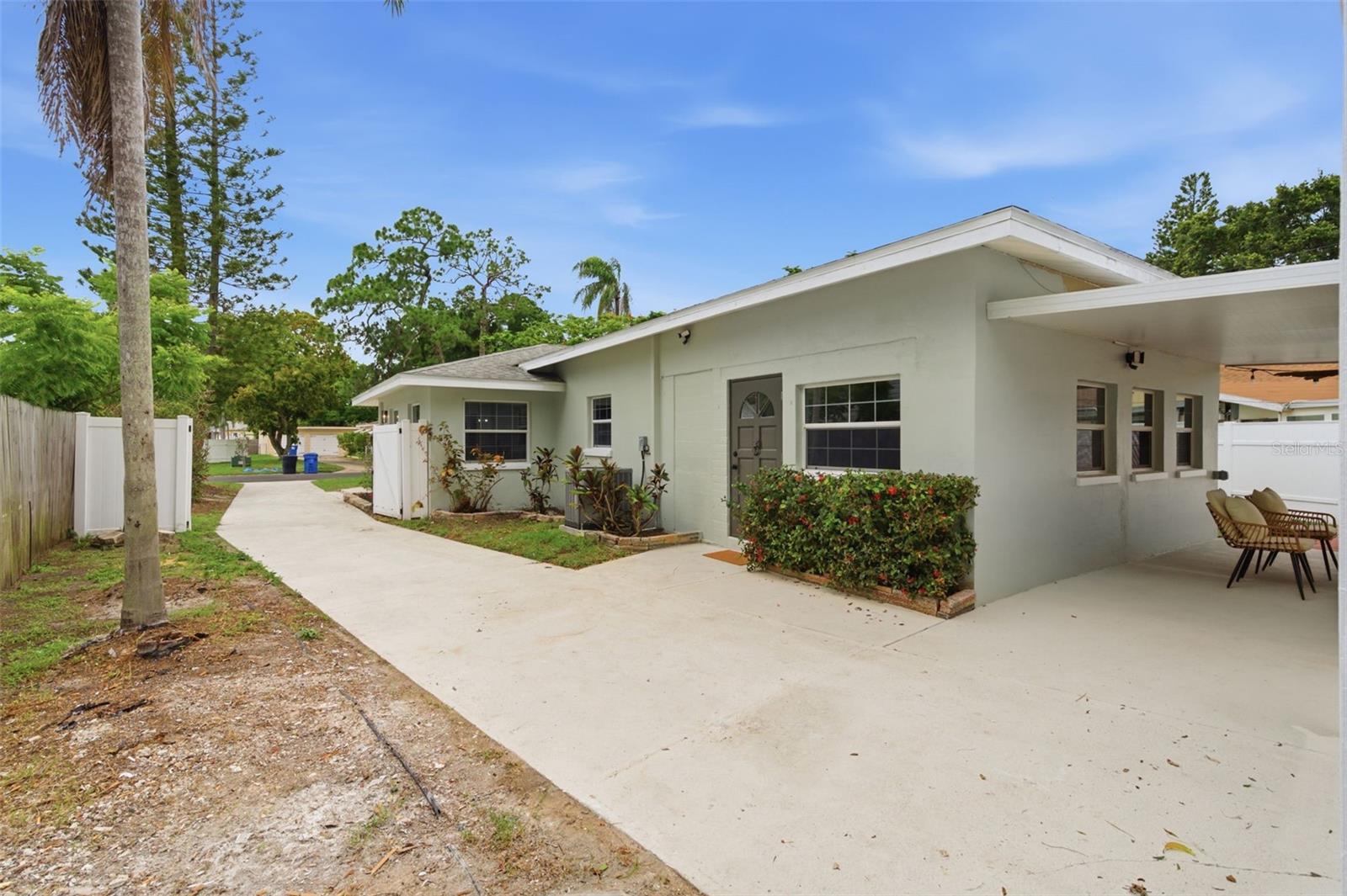 1533 SUFFOLK ST N, ST PETERSBURG, FL — photo 43