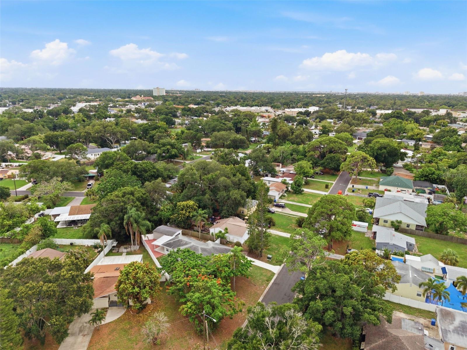 1533 SUFFOLK ST N, ST PETERSBURG, FL — photo 59