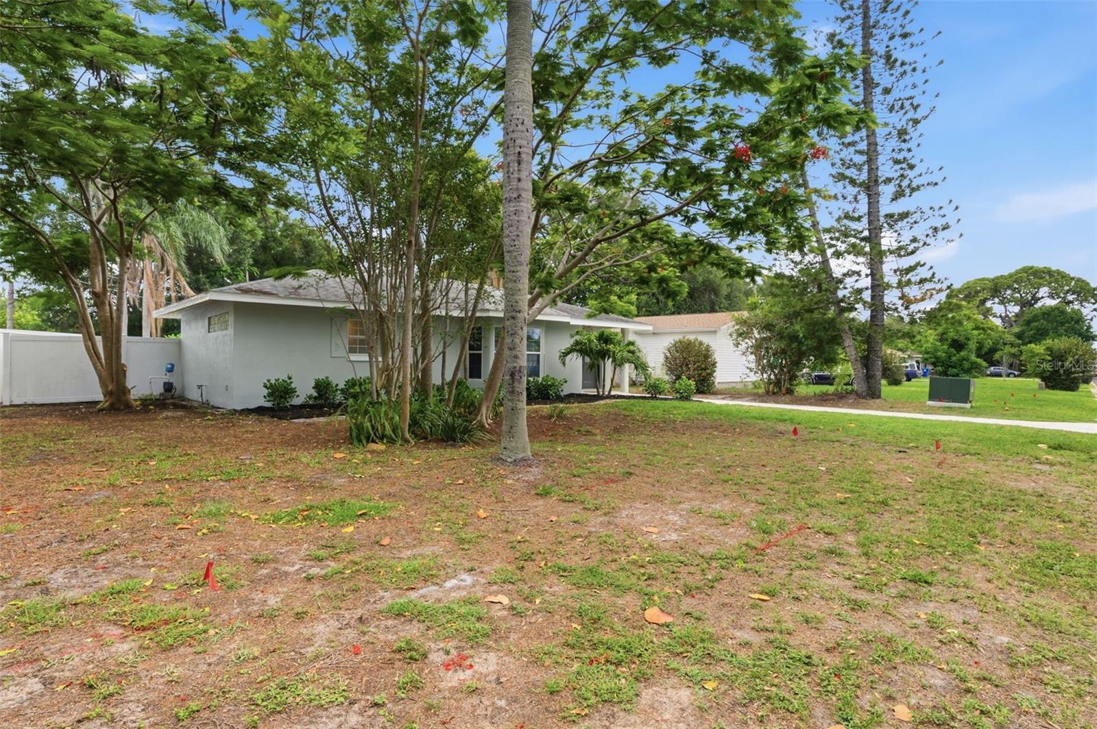 1533 SUFFOLK ST N, ST PETERSBURG, FL — photo 66