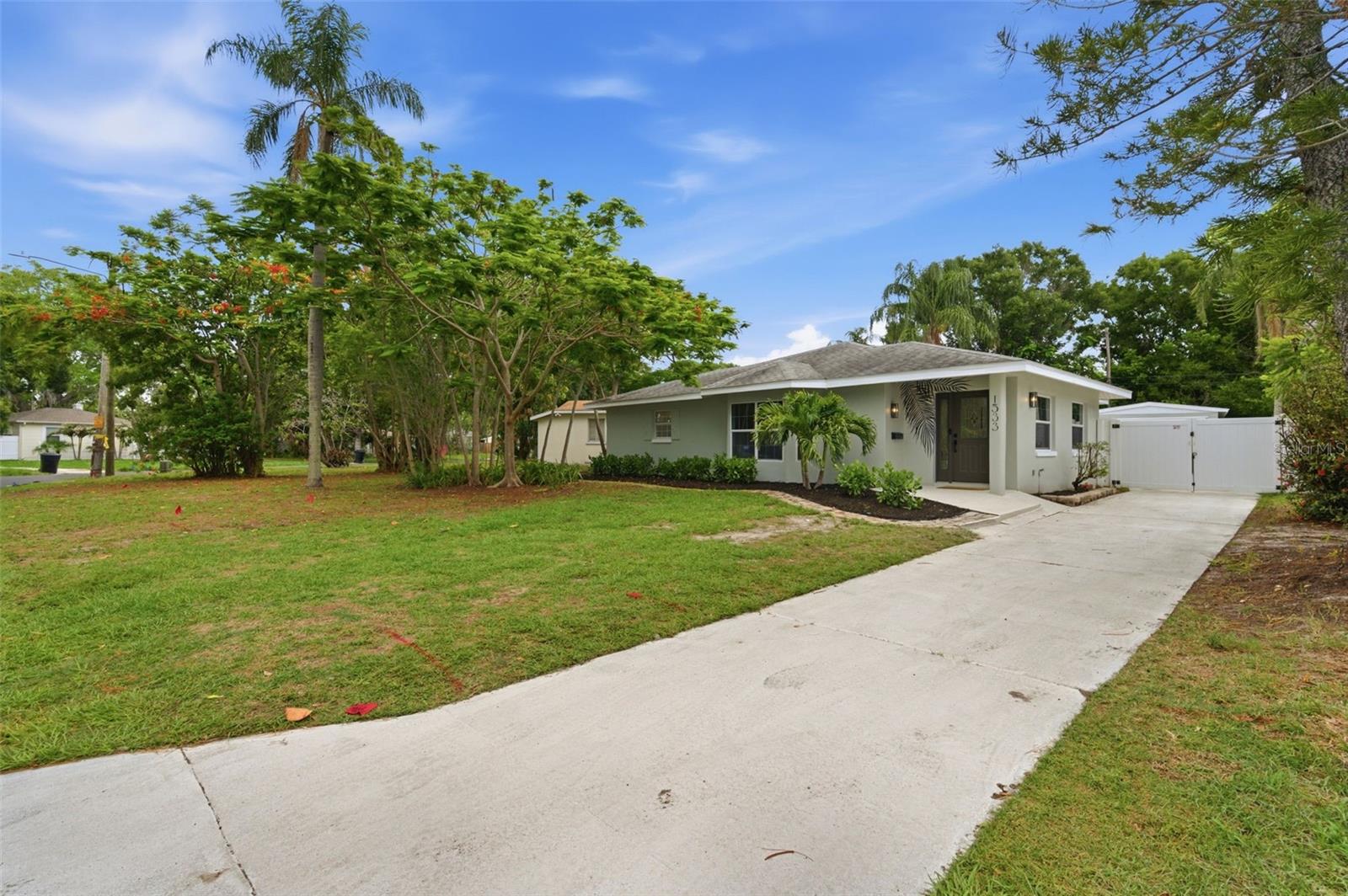 1533 SUFFOLK ST N, ST PETERSBURG, FL — photo 68