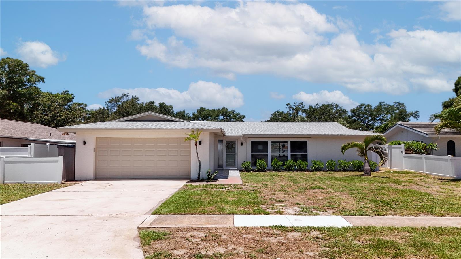 10428 137TH LN, LARGO, FL — photo 2