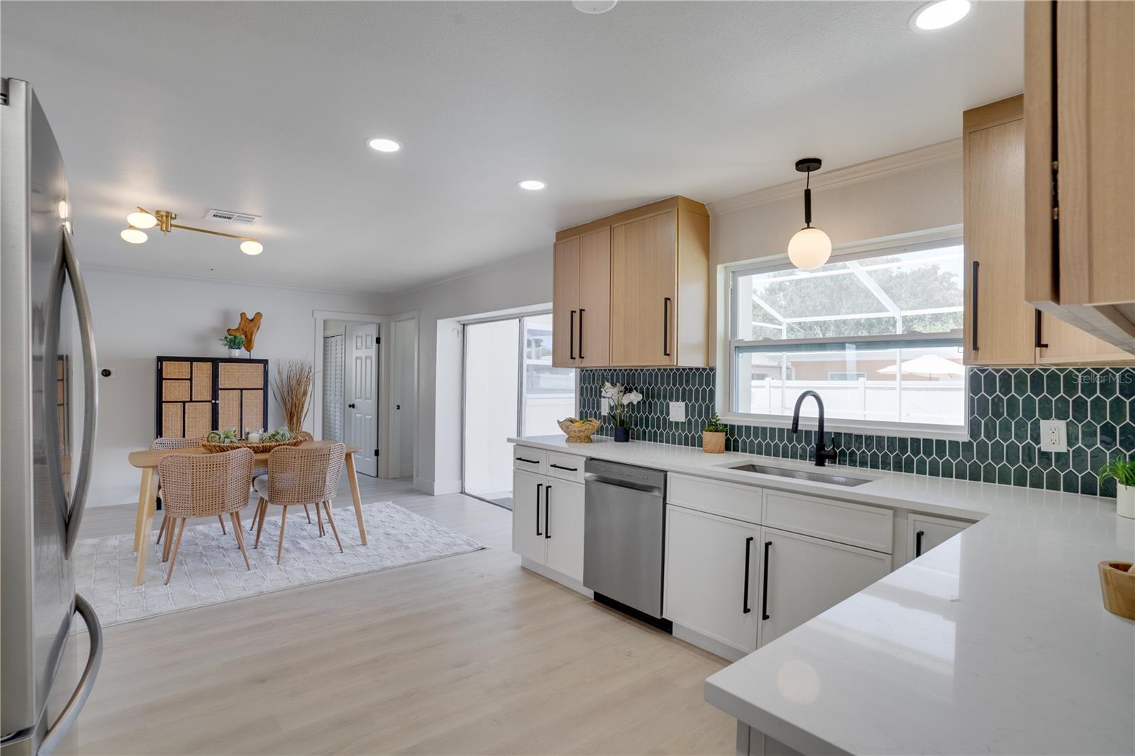 10428 137TH LN, LARGO, FL — photo 12